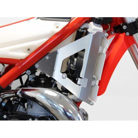 Osłona chłodnicy AXP aluminium BETA ax1680