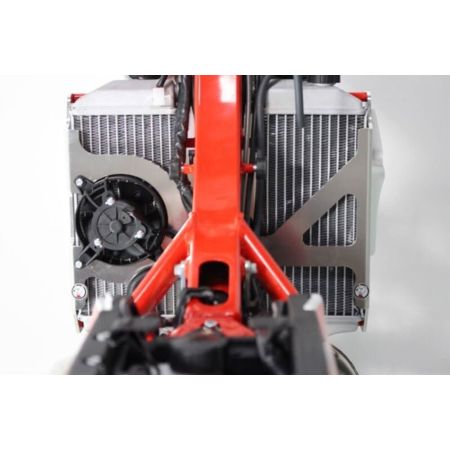 Osłona chłodnicy AXP aluminium BETA ax1552