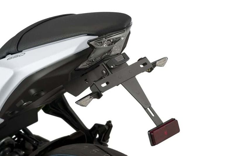 Uchwyt tablicy rejestracyjnej PUIG KAWASAKI EX650