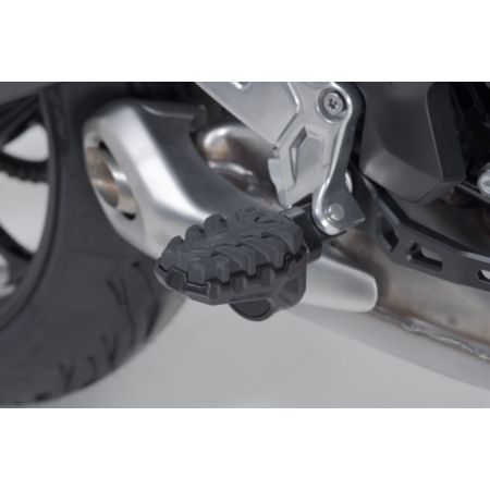 Podnóżki SW MOTECH EVO TRIUMPH TIGER SPORT 660