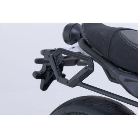 Stelaż boczny prawy SW MOTECH V-LOC YAMAHA XSR 700